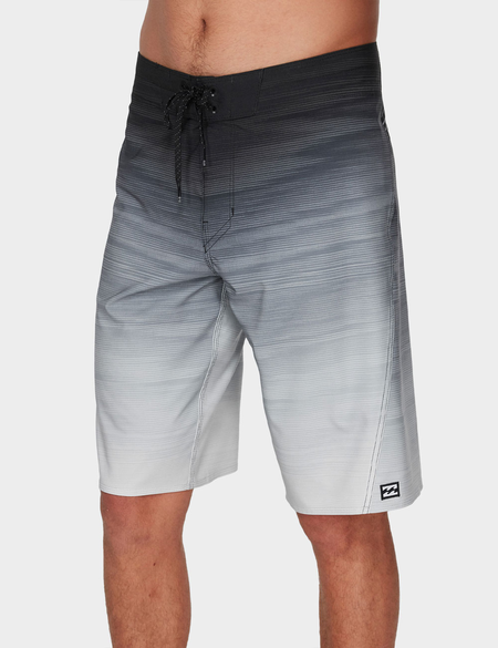 FLUID PRO BOARDSHORT