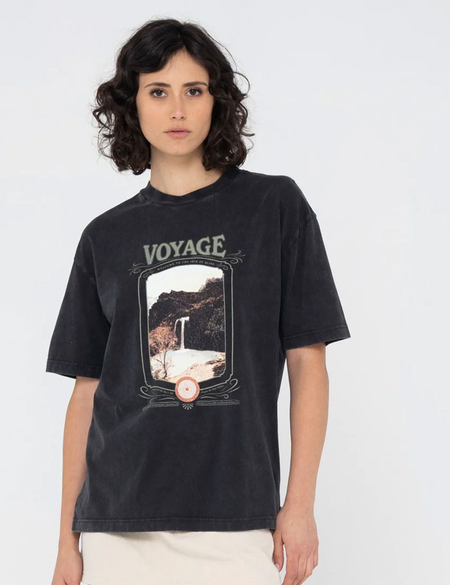 VOYAGE BOYFRIEND FIT TEE